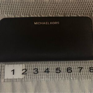 Michael Kors Jet Set Travel Large Continental Wallet